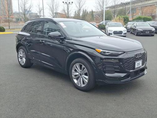 2025 Audi Q6 e-tron Premium