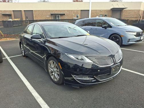 2016 Lincoln MKZ Base