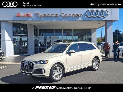 2022 Audi Q7 45 Premium Plus
