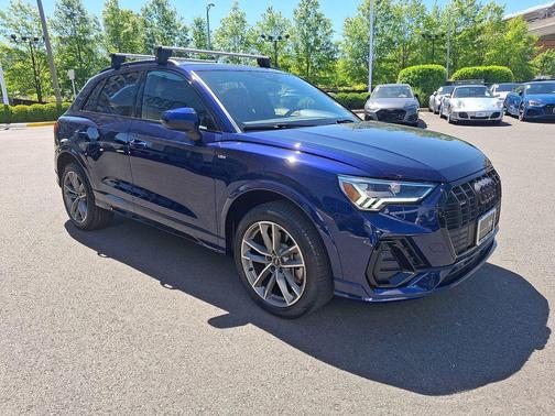 Navarra Blue Metallic 2024 Audi Q3 45 S line Premium Plus