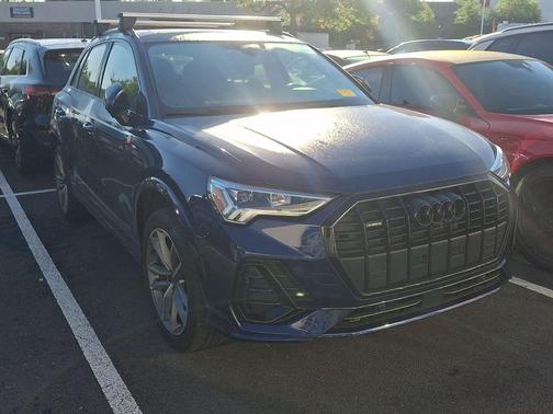Navarra Blue Metallic 2024 Audi Q3 45 S line Premium Plus