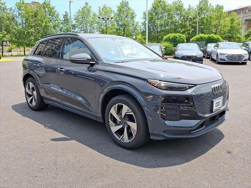 2025 Audi Q6 e-tron Premium Plus quattro