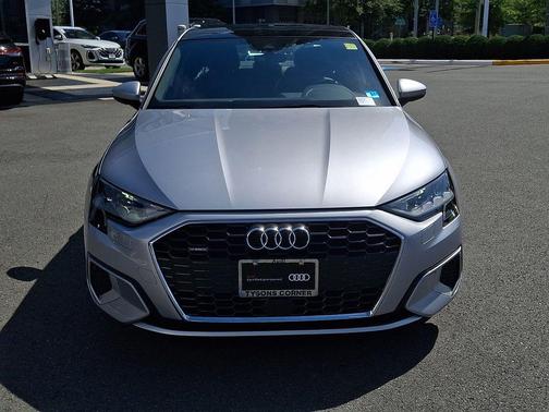 Florett Silver Metallic 2022 Audi A3 Premium