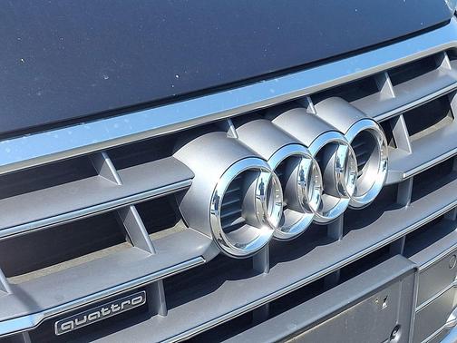 Moonlight Blue 2018 Audi Q5 2.0T Tech Premium