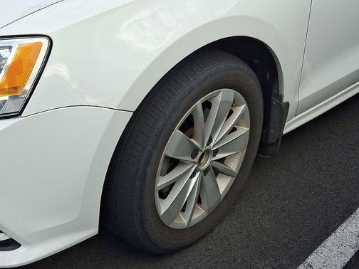 2015 Volkswagen Jetta Auto SE w/Connectivity