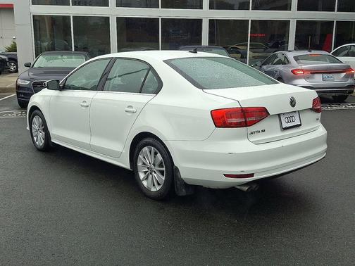 2015 Volkswagen Jetta Auto SE w/Connectivity