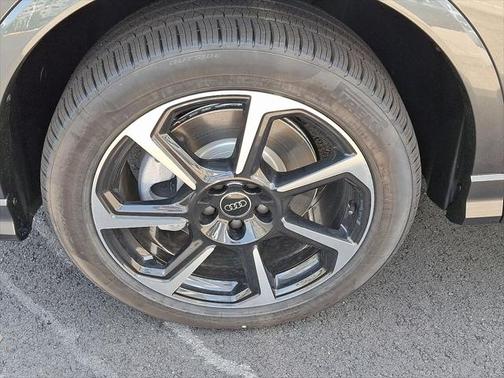 2025 Audi Q3 45 S line Premium Plus