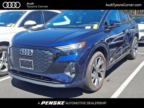 Navarra Blue Metallic 2023 Audi Q4 e-tron Prestige 50 quattro