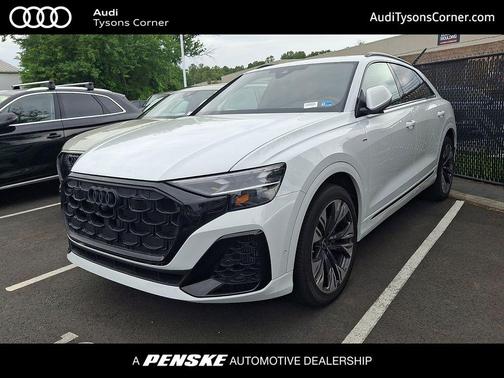Glacier White Metallic 2025 Audi Q8 55 Prestige