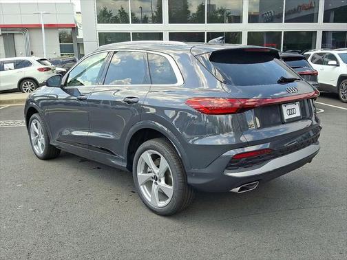 2025 Audi Q5 Premium Plus