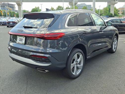 2025 Audi Q5 Premium Plus