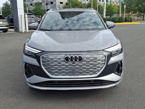2025 Audi Q4 e-tron Premium Plus 55 quattro