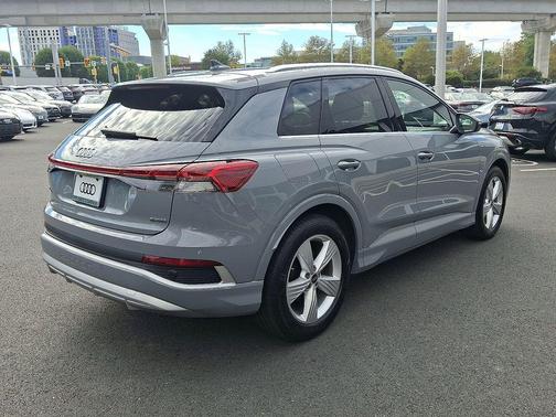 2025 Audi Q4 e-tron Premium Plus 55 quattro