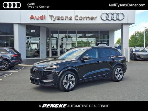 Mythos Black Metallic 2025 Audi Q6 e-tron Premium Plus quattro