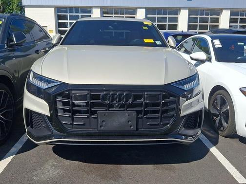 Vicuna Beige Metallic 2023 Audi Q8 55 Premium Plus