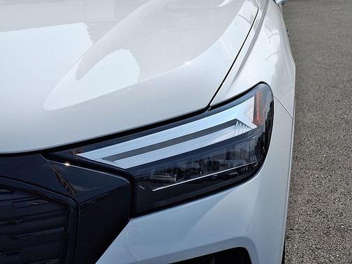 2025 Audi Q4 e-tron Premium Plus 55 quattro