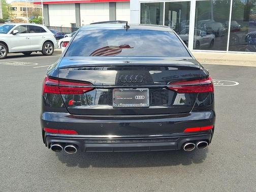 2021 Audi S6 2.9T Prestige