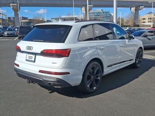 2025 Audi Q7 55 Prestige