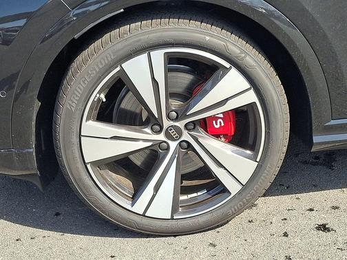 2025 Audi SQ5 3.0T Premium Plus