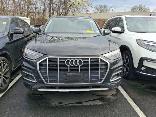2023 Audi Q5 40 Premium