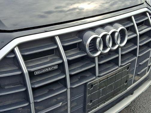 2023 Audi Q5 40 Premium