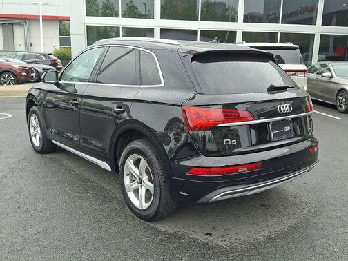 Brilliant Black 2023 Audi Q5 40 Premium
