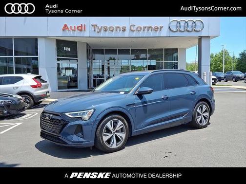 2024 Audi Q8 e-tron Premium