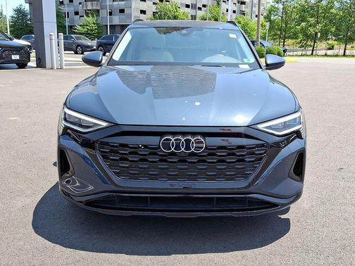 2024 Audi Q8 e-tron Premium