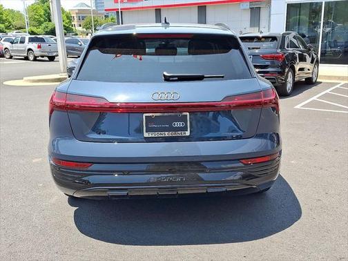 2024 Audi Q8 e-tron Premium