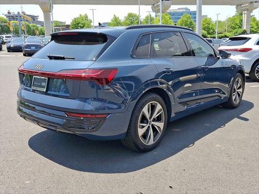 2024 Audi Q8 e-tron Premium