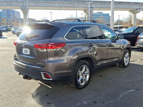 2017 Toyota Highlander Limited Platinum