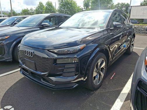 2025 Audi Q6 e-tron Premium Plus quattro