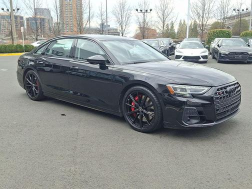 2022 Audi S8 4.0T