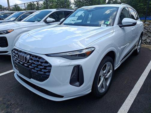 2025 Audi Q5 Premium Plus
