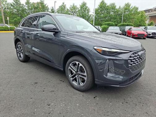 2025 Audi Q5 Premium