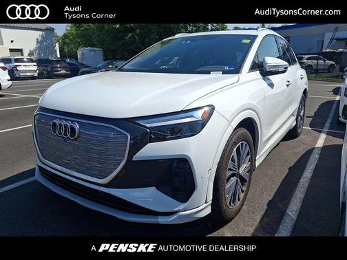 Glacier White Metallic 2024 Audi Q4 e-tron Premium 40 RWD