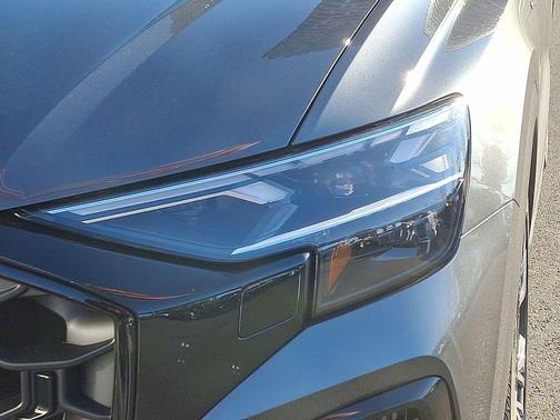 2026 Audi Q8 55 Premium Plus