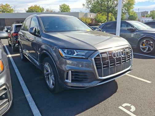 2021 Audi Q7 55 Premium Plus