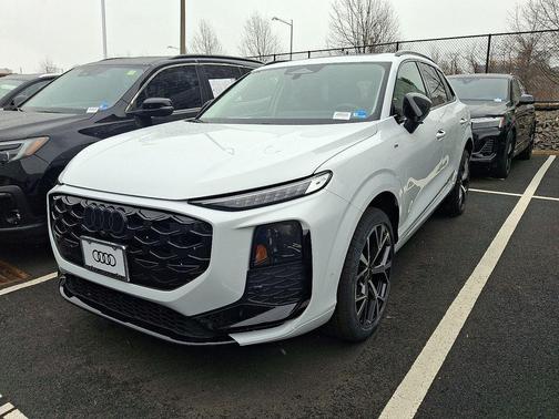 2026 Audi Q3 S line
