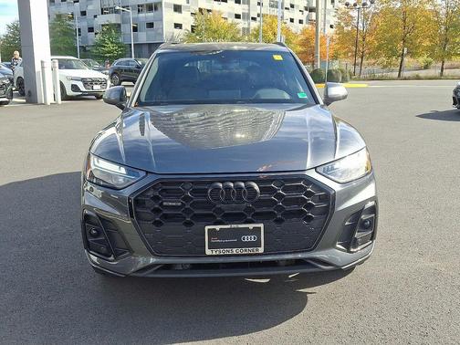 2022 Audi Q5 45 S line Premium Plus