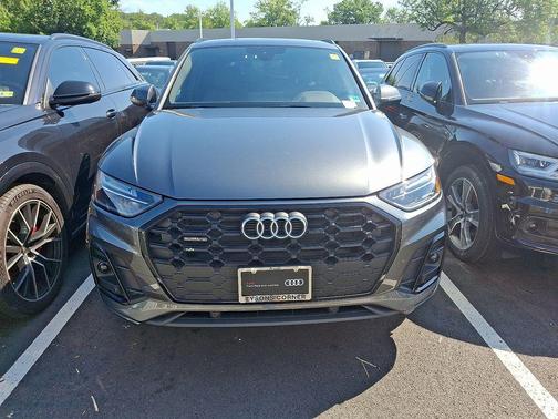 2025 Audi Q5 45 S line Premium