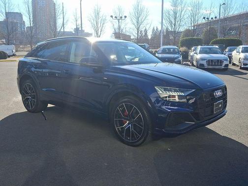 2023 Audi Q8 55 Premium Plus