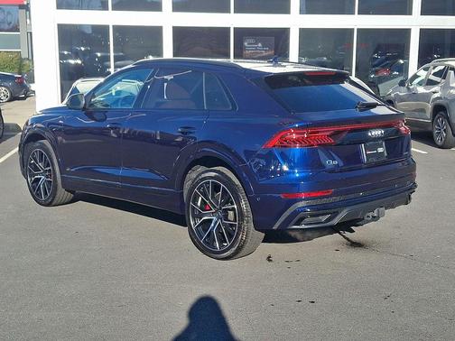 2023 Audi Q8 55 Premium Plus