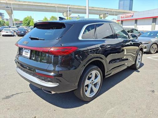 2025 Audi Q5 Premium Plus