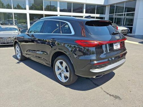 2025 Audi Q5 Premium Plus