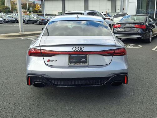2021 Audi RS 7 4.0T