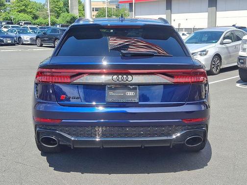 Navarra Blue Metallic 2023 Audi RS Q8 4.0T