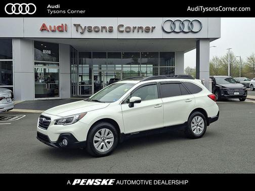 Crystal White Pearl 2018 Subaru Outback 2.5i Premium