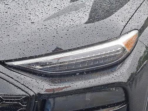 2025 Audi Q6 e-tron Premium Plus quattro