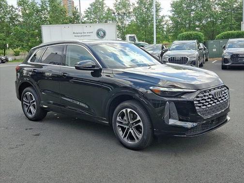 2025 Audi Q5 Premium